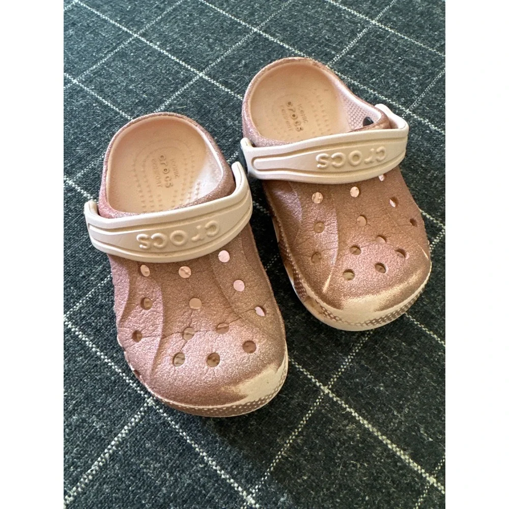 Crocs Kids Classic Clog Rose Gold Glitter Sparkle‎ Shoes Size C8 Pink
